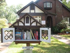 Eudora Welty house with mini house